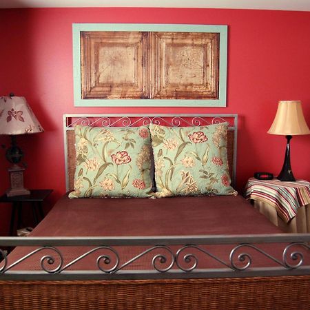 سيسيدي، مونتيري، كاليفورنيا Sandy Cove Inn المظهر الخارجي الصورة